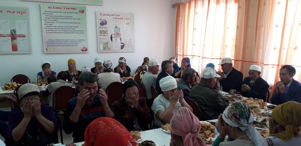 «Қарттар –тарих,қазына,ел қазығы »